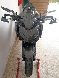 KAWASAKI Z900