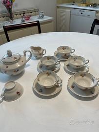 Servizio tazzine teiera brocchina anni 60