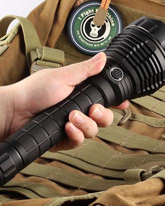 TORCIA Convoy L6 3800LM Cree XHP70 N4 5000K