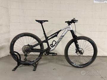 Canyon Neuron CF 8 bicicletta MTB
