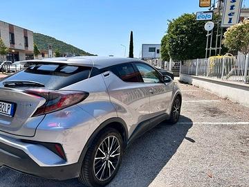 Toyota C-HR 1.8 Hybrid E-CVT Lounge