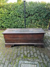 Baule cassapanca antica in legno