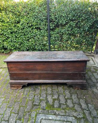 Baule cassapanca antica in legno