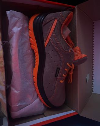 Scarpe antinfortunistiche