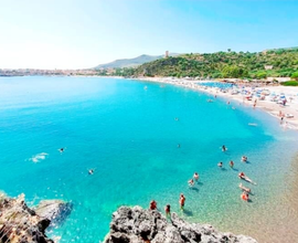 Marinadi camerota app.ti a centro a 100mt mare