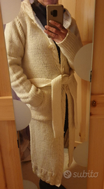 Maglione lungo con bottoni