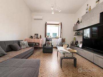 3 LOCALI A DECIMOMANNU