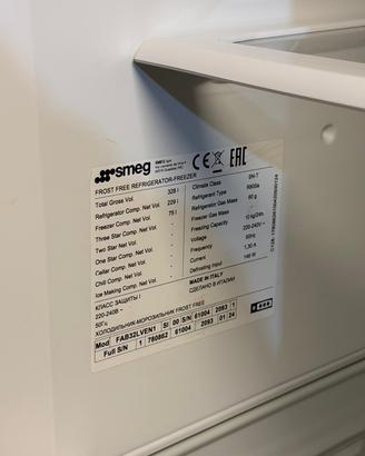 SMEG FAB32LVEN1