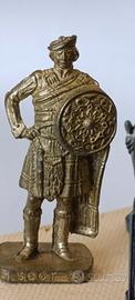 statuette da vetrina 