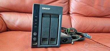 Nas Qnap TS-221