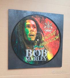 Vinile 33 giri a quadro omaggio a Bob Marley 
