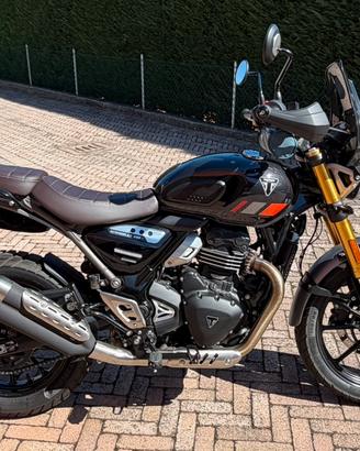 Triumph 400x scrambler