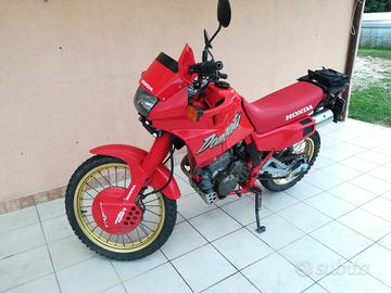 Honda dominator nx 650 