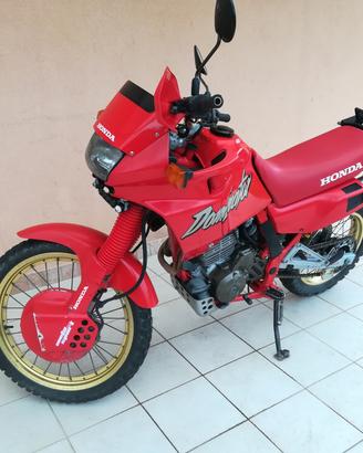 Honda dominator nx 650 
