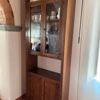 Mobile vetrina in legno