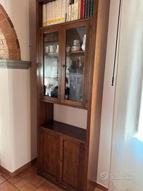Mobile vetrina in legno