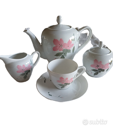 servizio da tè in preziosa fine porcellana