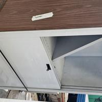 armadio in ferro con anta scorrevole 