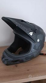 Casco mtb downhill bmx S (54-56cm)