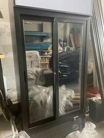 Frigo a due ante per bibite