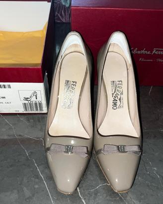 Scarpe Ferragamo 37 C tacco 8 cm  