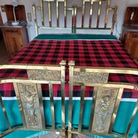 Letto Liberty, restaurato, con formelle in bronzo