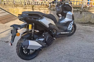 KL BRERA X 125 SILVER LIQUID COOLED