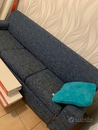 Divano a letto tre posti