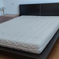 Letto matrimoniale marca FEG mod. Blues 