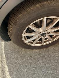 cerchi e gomme 17 evoque. jaguar
