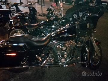 HARLEY DAVIDSON STREET GLIDE 1400 BLACK & CROME