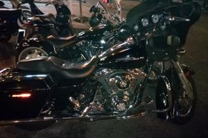 HARLEY DAVIDSON STREET GLIDE 1400 BLACK & CROME