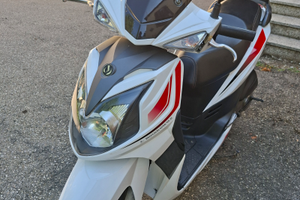 Scooter usato pochissimo . Solo 19mila km