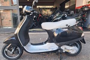 Piaggio Vespa 50 LX
