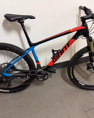 GIANT XTC ADVANCED 27.5 CARBONIO