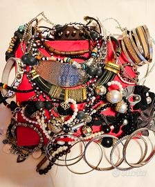 Bigiotteria vintage e modernariato 