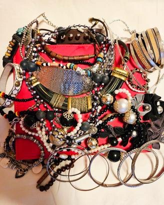 Bigiotteria vintage e modernariato 