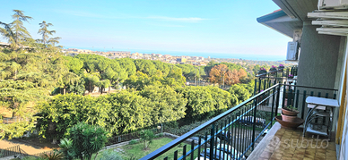 Appartamento vani 3,5 acicatena centro