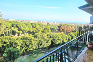 Appartamento vani 3,5 acicatena centro