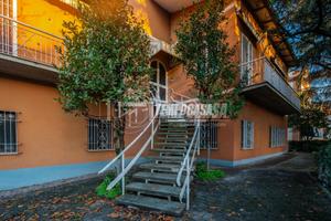 Villa indipendente con possibilità di bifamiliare