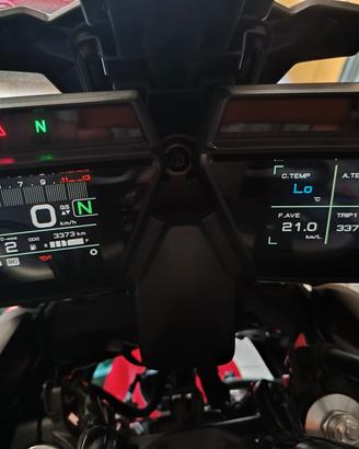 Yamaha Tracer 9 accessoriata