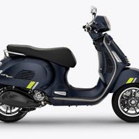 Piaggio Vespa 300 GTS Super Tech