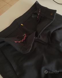 Pantaloni Ferrari, Giorgio Armani Operations 
