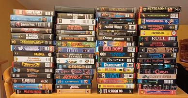 Stock di 63 videocassette vhs