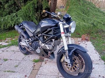 Ducati Monster dark 900ie