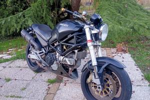 Ducati Monster dark 900ie