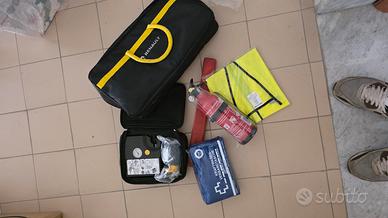 borsa renault kit sicurezza estintore pronto socco