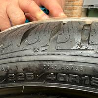 GoodYear pneumatici invernali 225/40R18 92V