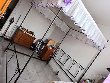 baldacchino in ferro battuto 