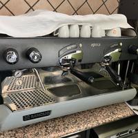 macchina da caffe con macinino